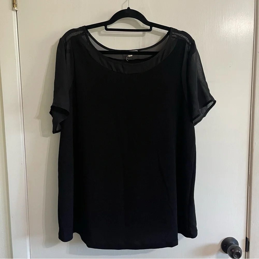 Pleione Elegant Black Blouse with Sheer Sleeves - Picture 2 of 9